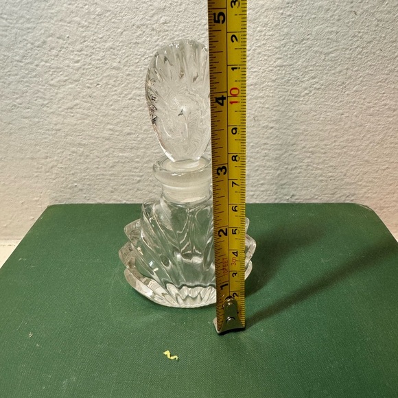 Vintage Cut Lead Crystal Perfume Bottle - Picture 10 of 11